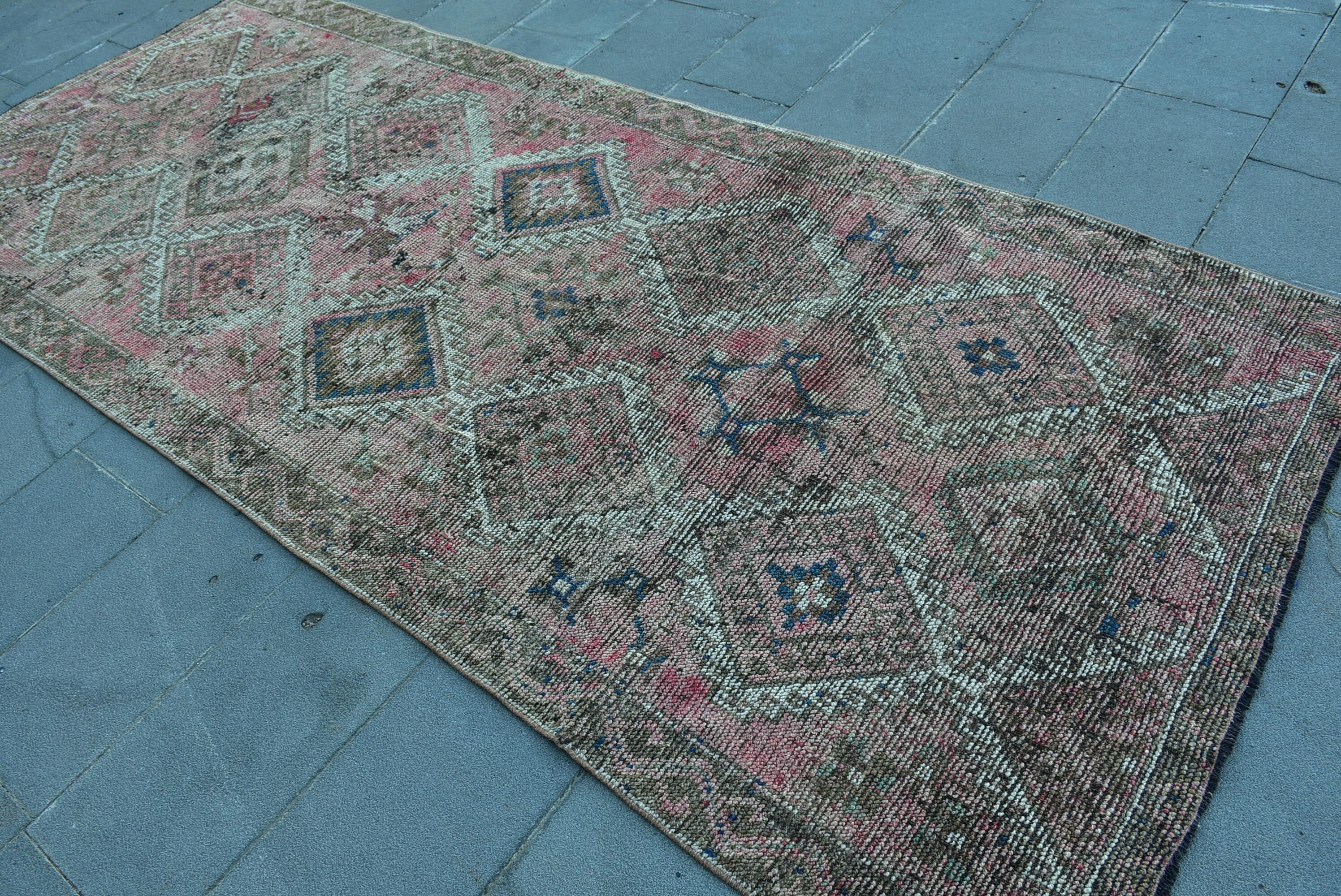 花柄ラグ・トルコラグ　ヴィンテージ　アナトリア 花柄ラグ・トルコラグ ヴィンテージ アナトリア