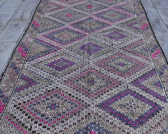 キリム、刺繍キリム、トルコヴィンテージキリム、5.41フィート x 9.97