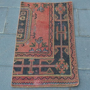 Turkish Oushak Rug 1.7x2.7 ft, Red Blue Bordered Wool Vintage Rug
