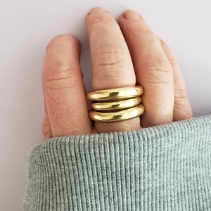 Solid Gold Wedding Band, Minimalist Stacking Ring, Chunky 18k Gold Band for Women & Men, Simple Everyday Layering Jewelry