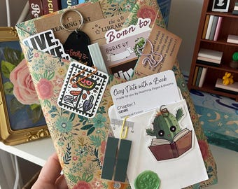 Cozy Blind Date with a Book- Historical Fiction