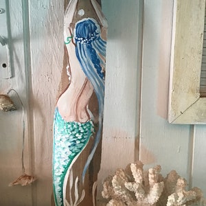 Beautiful mermaid, hand painted on driftwood, blonde , brunette, red hair, ribbon hanger, 15 x 4 inches image 2