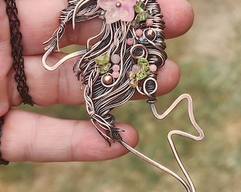 Dolly Seahorse Pendant, Wire Wrapped Copper Seahorse Necklace, Peridot Crystal Fantasy Jewelry, One of a Kind Ocean Pendant