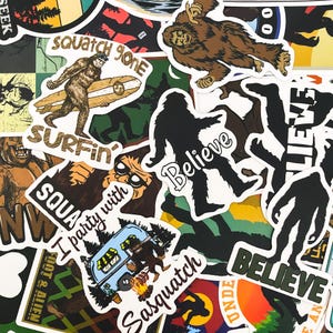 100 pegatinas aleatorias de Bigfoot, calcomanías de Cryptid Adventure, pegatinas geniales, pegatinas divertidas, pegatinas impermeables, paquete de pegatinas de Sasquatch