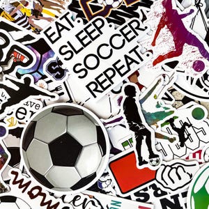 Lot de 100 autocollants de football imperméables, autocollants de sport, autocollants de casque pour enfants, autocollants sympas pour ordinateur portable et bouteille d'eau, cadeaux de football pour garçon