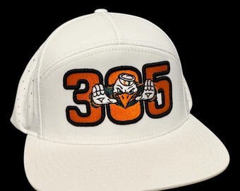 Vintage 90s Apex One U of M University of Miami Hurricanes Canes
