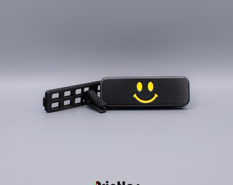 Car air freshener for ventilation – car fragrance holder with smiley design | Handmade in Germany | Perfume fragrance | Black, white, yellow