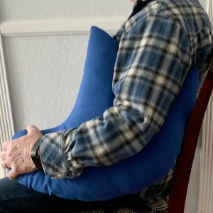 Oreiller/coussin de soutien de la coiffe des rotateurs pour blessure à l'épaule, au bras ou au poignet. Un must pour le confort avant et après la chirurgie image 1