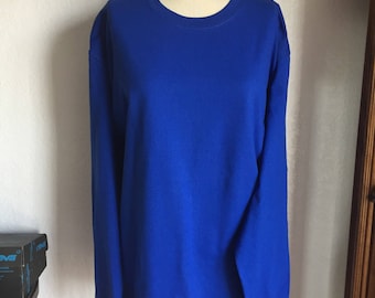 2TG, 3TG Post-opératoire/Réadaptation Bleu roi T-shirts unisexes à manches longues. Fermeture auto-agrippante pour une fermeture douce et facile de la chemise en cas de blessure