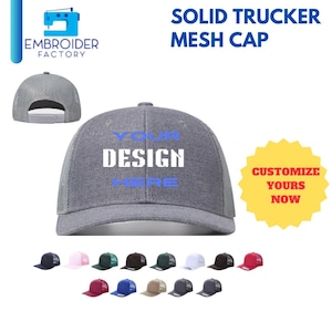 Custom trucker mesh pet voor heren en dames - gepersonaliseerde geborduurde truckpet verstelbare snapback, gepersonaliseerde hoeden, grijs