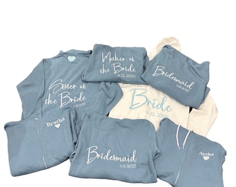 Felpe con cappuccio e cerniera per damigelle d'onore ricamate, felpa con cappuccio con cerniera per sposa personalizzata, felpa con cappuccio con cerniera personalizzata, camicia per il giorno delle nozze, preparazione per la festa nuziale