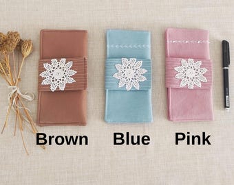 Handmade Cotton Checkbook Cover: Vintage Lace, Magnetic Closure