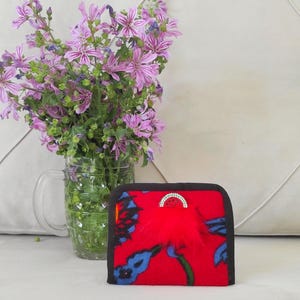 Handgemachte Upcycled Stoff Geldbörse für Frauen. Bunt, Floral, Baumwolle Bifold, niedlicher Boho Kartenhalter