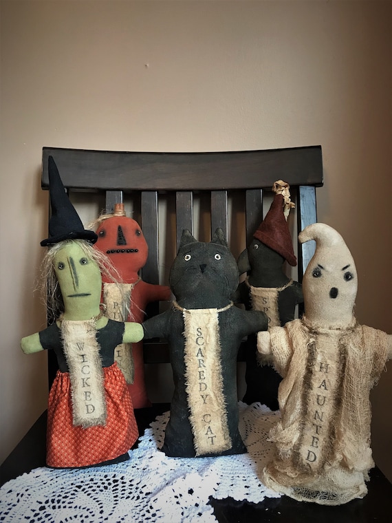 halloween doll on the shelf
