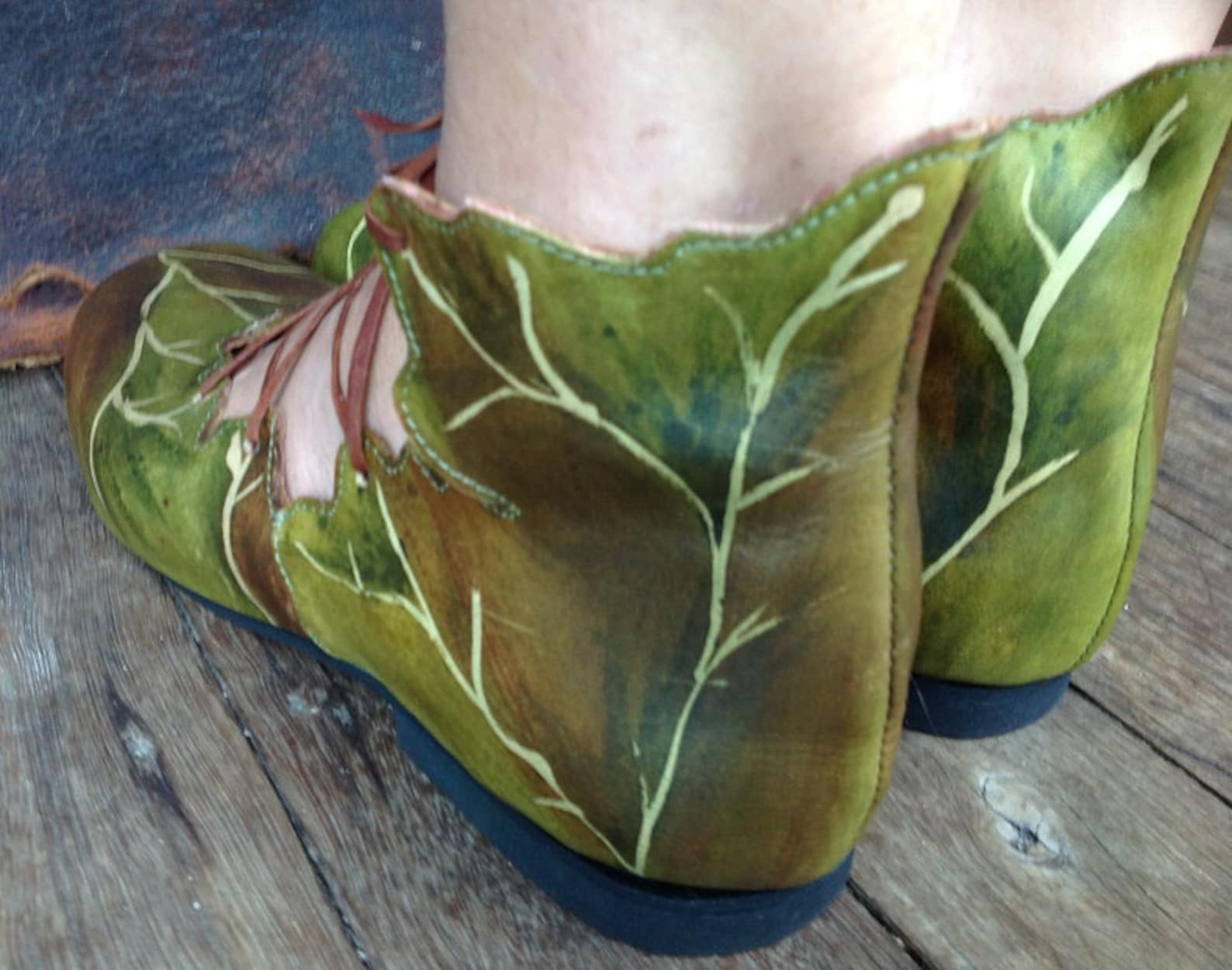 ballet pixie boots, handmade shoes, woodland shoes, elvish wedding, leaf boots,flat shoes, green shoes, ghillies, ankle boots,fa