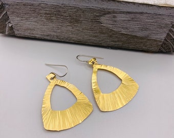 Cool Textured Brass Earrings, Boho Chic Earrings, Everyday Earrings, Oval Hoop Earrings, Gift for Her