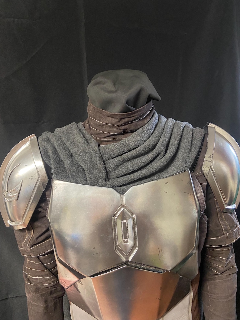 The Mandalorian (Din Djarin) Cape image 1