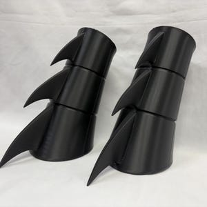 Robin Boy Wonder Gauntlets