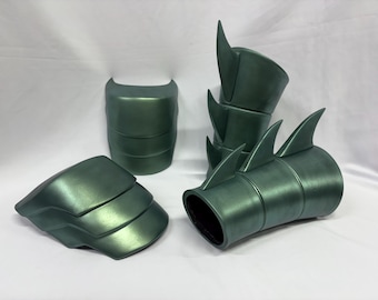 Robin Boy Wonder Urethane Gauntlet & Shoulder Armor Bundle
