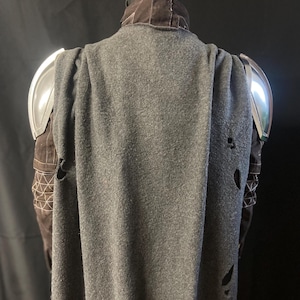The Mandalorian (Din Djarin) Cape image 8