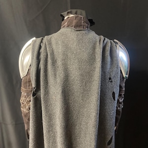 The Mandalorian (Din Djarin) Cape image 6