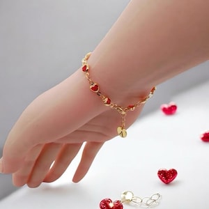 18K Gold Heart Bracelet – Personalized Initial Charm Bracelet, Dainty Red Enamel Hearts Chain, Adjustable Gold Jewelry Gift for Her