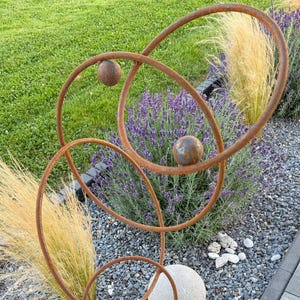 Rusty Metal Garden Sculpture-Garden art-Garden Decor- Metal Garden Sculpture-Rustic sculpture-Yard Art-Abstract Metal Sculpture-Ring