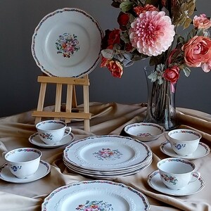 Johnson Brros Marlow Old Staffordshire parcelain cups dish