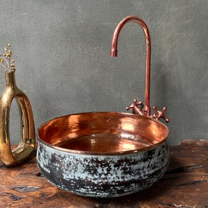 Oxidized Copper Bathroom Sink: Patina Round Washbasin