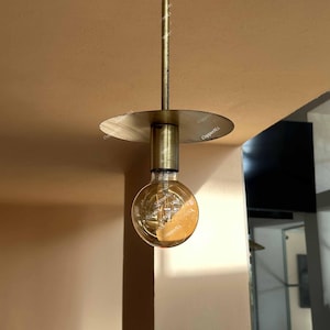 Industrial Handing Light with Flat Lamp Shade, Brass Industrial Lighting with Edison Light Bulb