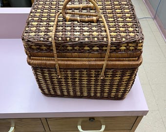 Vintage Picnic Basket