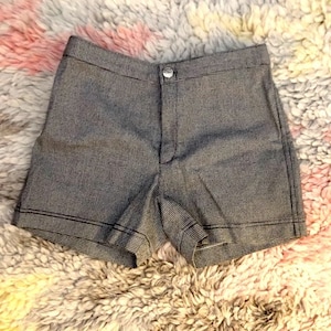 High Waisted 1950s style shorts