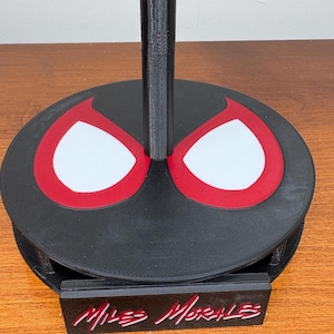 Miles Morales Spiderverse Magnetic Cosplay Mask with Display Stand bild 5