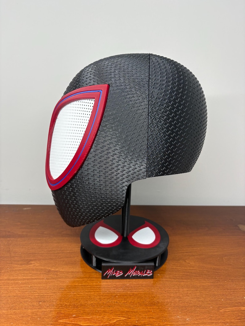 Miles Morales Spiderverse Magnetic Cosplay Mask with Display Stand bild 3