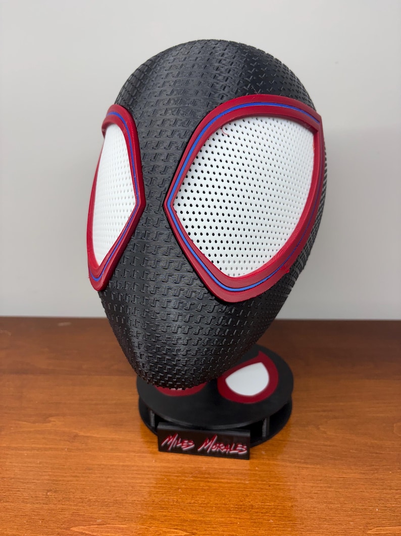 Miles Morales Spiderverse Magnetic Cosplay Mask with Display Stand bild 1