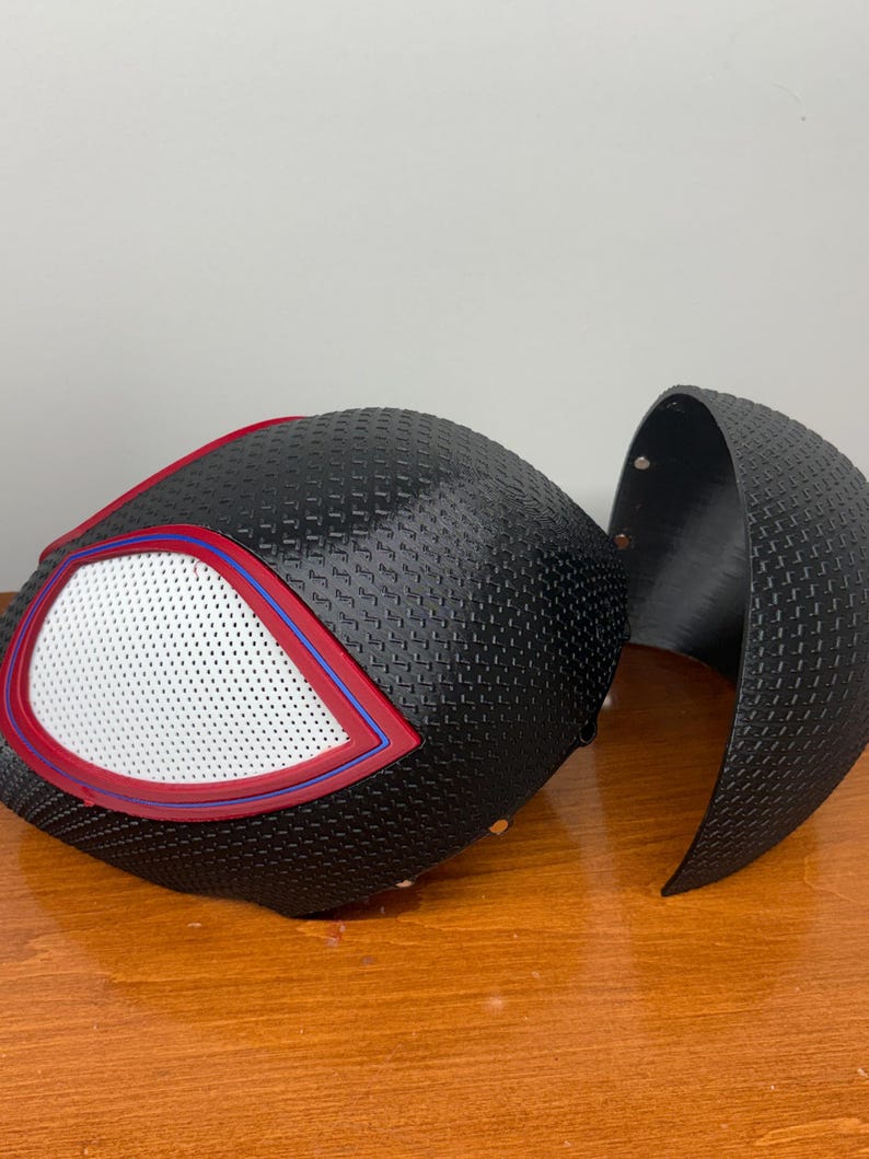 Miles Morales Spiderverse Magnetic Cosplay Mask with Display Stand bild 4
