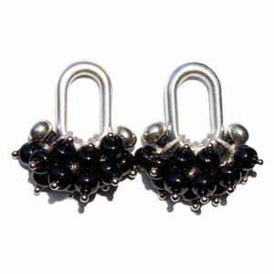 NEMOCÓN silver earrings decorated with black beads