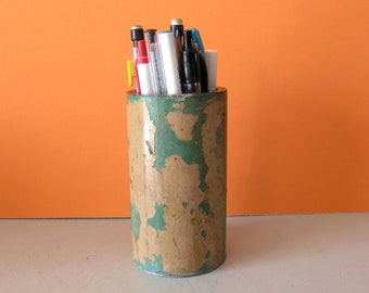 Metal pen cup, turquoise beige, iron pencil holder, desk accessory, industrial pen cup, desktop organizer, upcycled pipe, salvaged steel