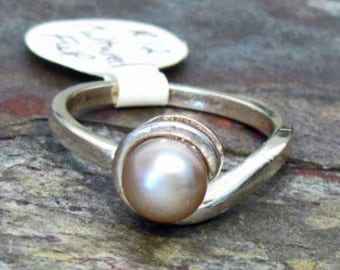 Pearl Solitaire Ring ~ 6mm Silvery Bronze Champagne Freshwater Pearl ~ Sterling Silver Bypass Solitaire Ring - Size 5