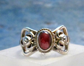 Garnet Ring ~ January Birthstone Ring ~ Sterling Silver Statement Ring ~ Blood Red Cabochon Ring - Size 7