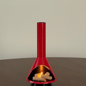 Miniature Mid-Century Modern-style LED Fireplace Fired Red