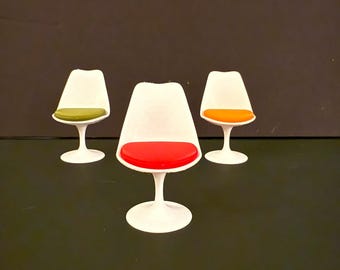 1:12 scale Tulip chairs (set of 2)