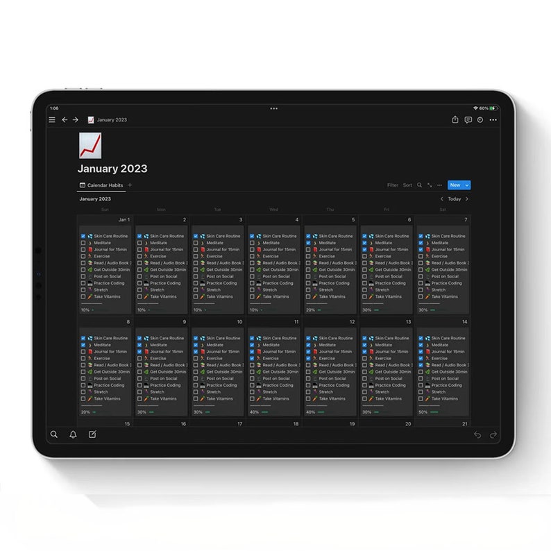 K&ouml;nnte beinhalten: Eine digitale Kalender-App auf einem Tablet-Bildschirm zeigt eine Monatsansicht von Januar 2023. Der Kalender zeigt t&auml;gliche Aufgaben und Gewohnheiten, darunter Hautpflege-Routine, Meditation, Tagebuch schreiben, Sport treiben, Lesen und Programmieren. Die App verfolgt den Fortschritt mit H&auml;kchen und Prozentangaben.