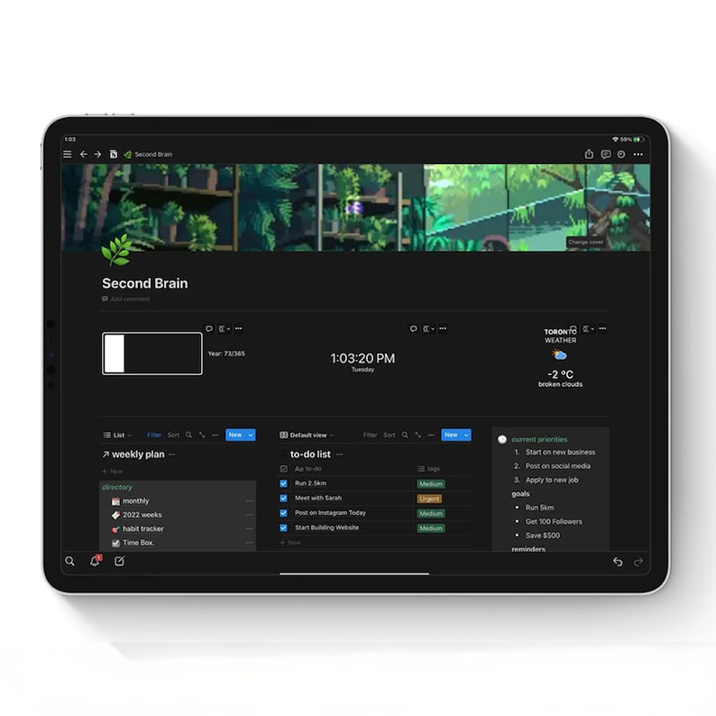 K&ouml;nnte beinhalten: Ein Screenshot einer digitalen Aufgabenverwaltungs-App auf einem Tablet. Die App hei&szlig;t "Second Brain" und hat einen dunklen Hintergrund mit gr&uuml;nen Akzenten. Die App zeigt eine To-Do-Liste, aktuelle Priorit&auml;ten und Ziele an. Die To-Do-Liste enth&auml;lt Elemente wie "7 km laufen", "Treffen mit Sarah" und "Heute auf Instagram posten". Die aktuellen Priorit&auml;ten umfassen "Neues Gesch&auml;ft starten", "In sozialen Medien posten" und "Bewerben f&uuml;r einen neuen Job". Die Ziele umfassen "5 km laufen", "100 Follower bekommen" und "500 &euro; sparen".