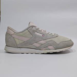 UK 7 / EU 40.5 / US 9.5 Reebok Classic Nylon Women’s Sneakers
