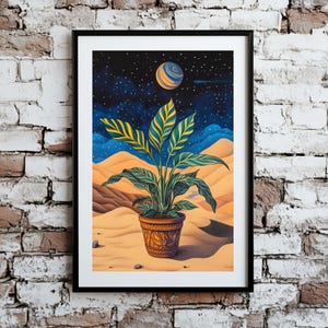 Puede incluir: Una ilustración estilizada de una planta en maceta con hojas verdes y amarillas sobre un fondo azul oscuro con estrellas y un planeta. La planta está en una maceta marrón con un diseño decorativo. El fondo también presenta un paisaje desértico con dunas de arena.