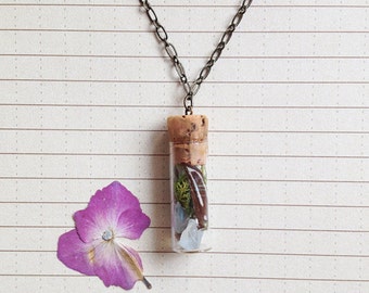 Terrarium Necklace with Butterfly Wing - Glass Vial