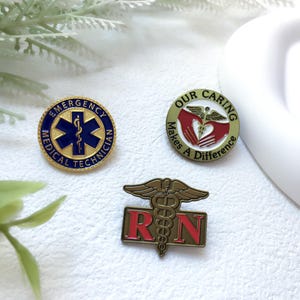 Medical Staff Medicine Science Enamel Pin | Doctor Nurse Badge Pin | Lapel Pin | Funny Enamel Pin Set | Gift for Her/Him