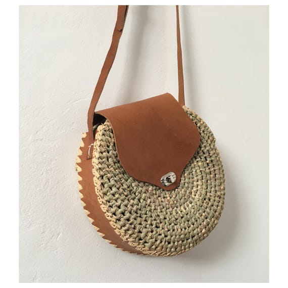 Panier rond en feuilles de palmier naturel avec corde, sac