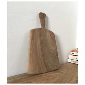 Walnut wood cutting board